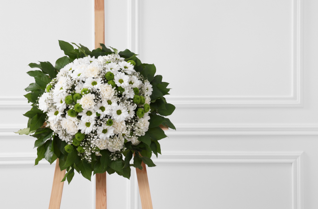 Flores y coronas funerarias: significado y cómo elegir la más adecuada